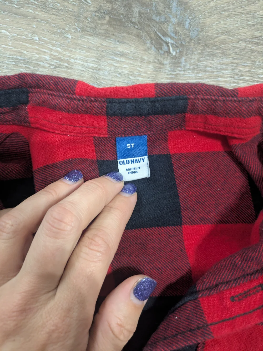 Boy's Old Navy Red and Black Plaid Button-Down Shirt 5T